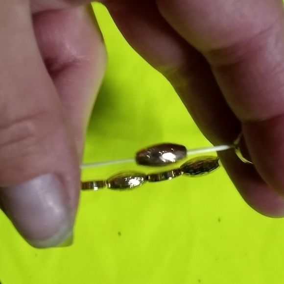 Goldtone beaded Stretch bracelet - Picture 4 of 4